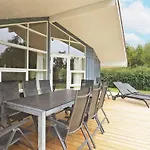 Dom wakacyjny Luxury Retreat With Pool - By Traum Bøtø By